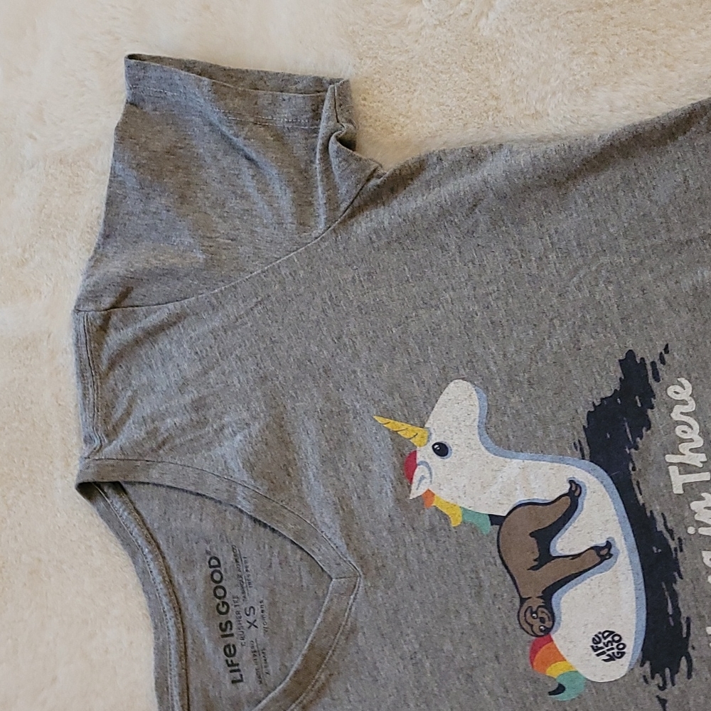 Life Is Good Crusher Tee Hang In There Sloth Unicorn Graphic Gray Casual Tshirt - Picture 6 of 8